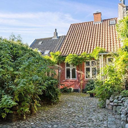 Beautiful Private Apartment, With Garden, Roof Terraze, 150 Square M, 2 Floors, 2 Bedrooms And An Extra Bed In The Livingroom Aarhus Exterior photo